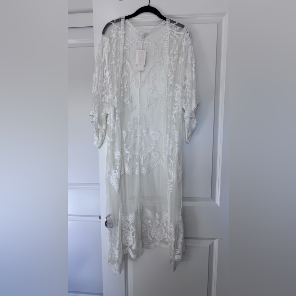 White Lace Cover